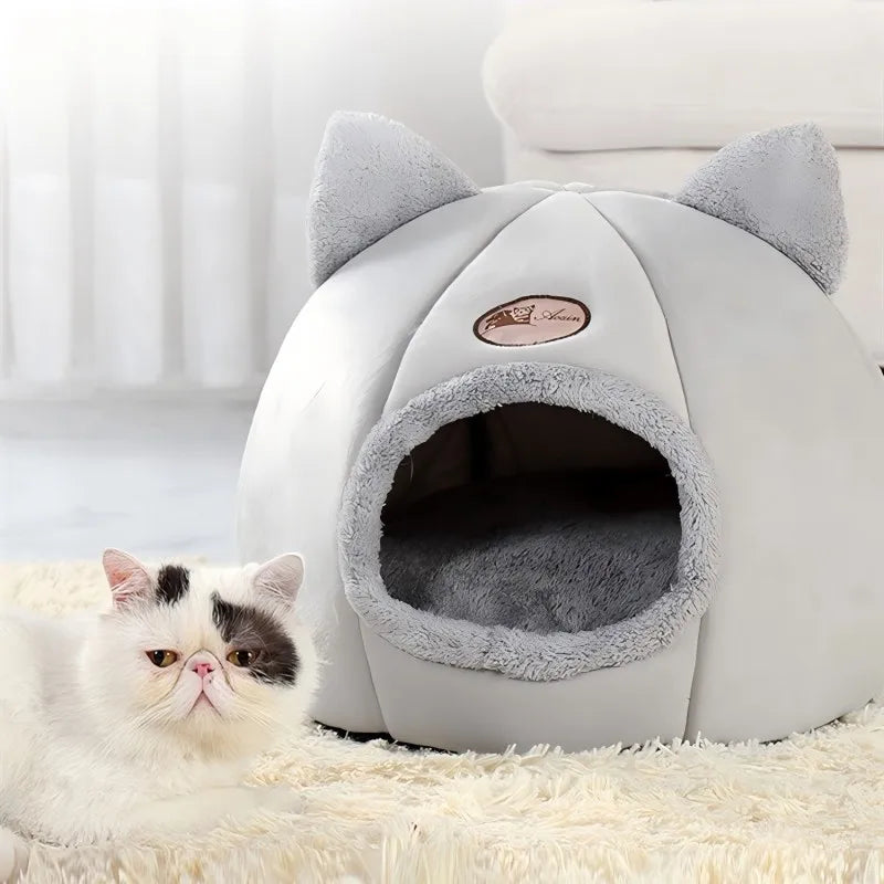 Cozy Cat Bed with Ears – Warm, Soft & Washable for All Cat Sizes.